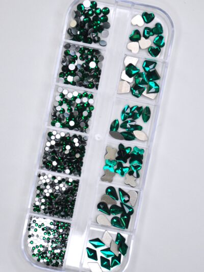 Timanttilajitelma emerald green