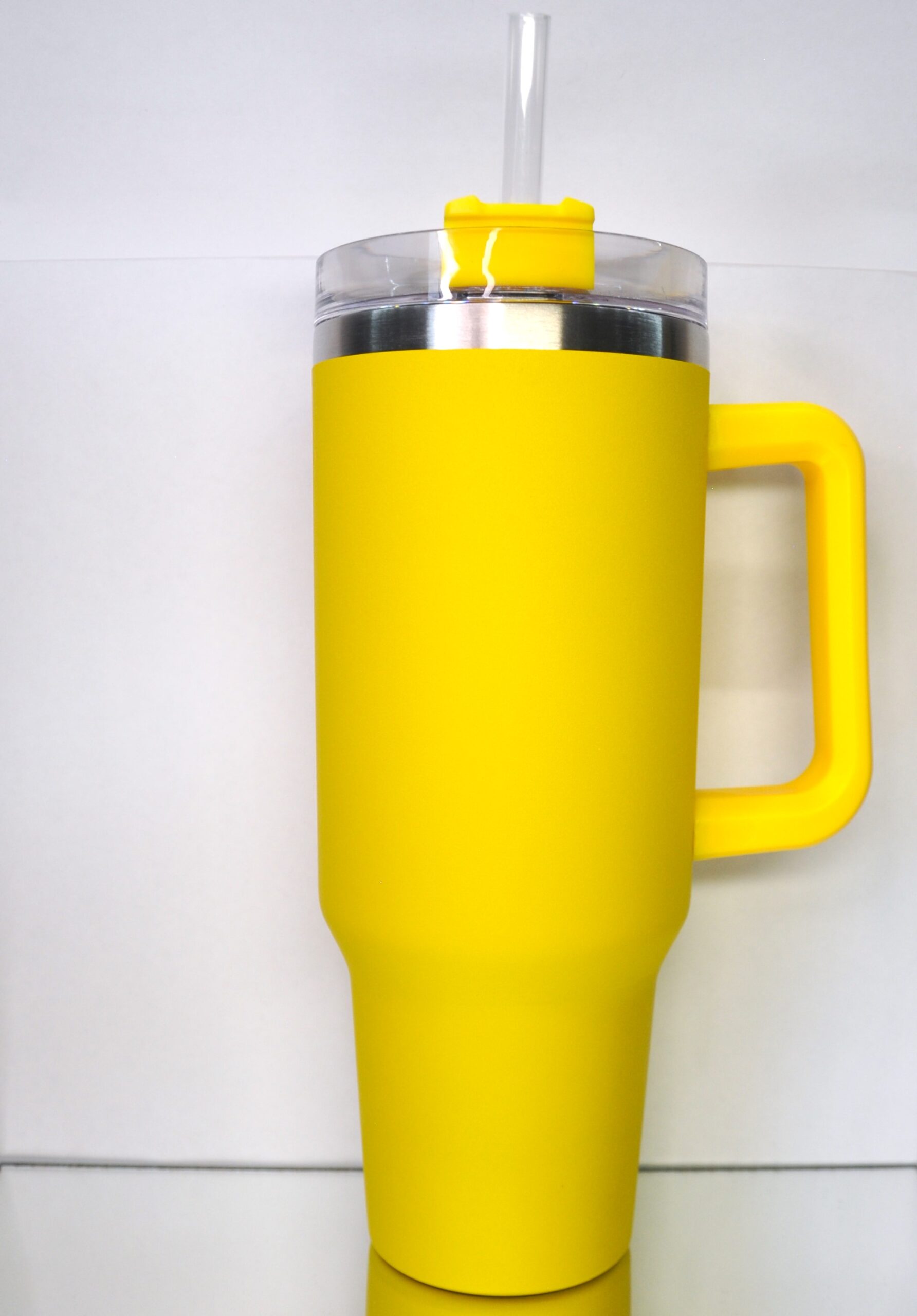 1,1l termosmuki pillillä keltainen 1 1,1l termosmuki pillillä keltainen