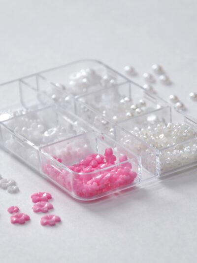 Koristelajitelma daisy pearl